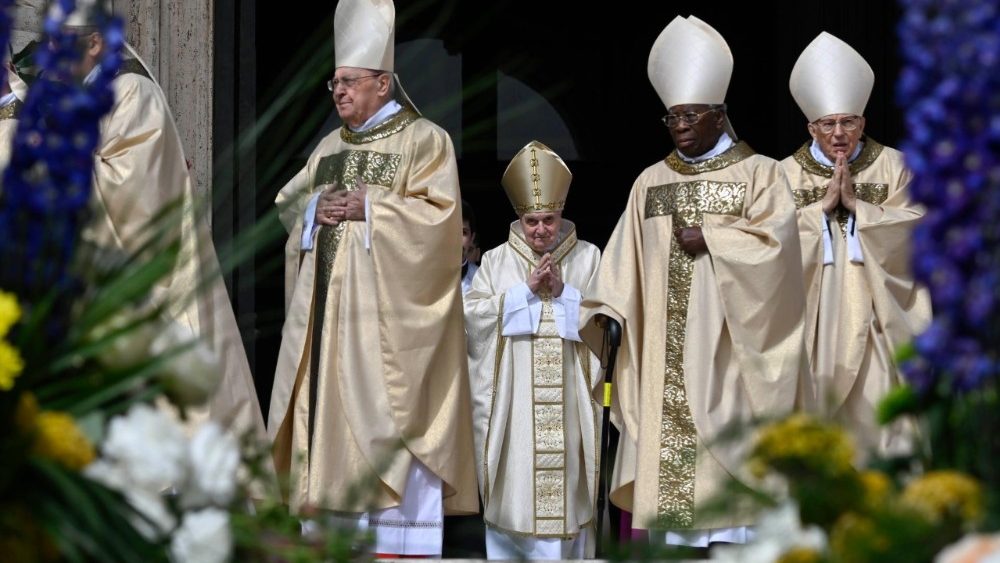 2025.04.20 Santa Messa di Pasqua presieduta dal Cardinale Angelo Comastri 