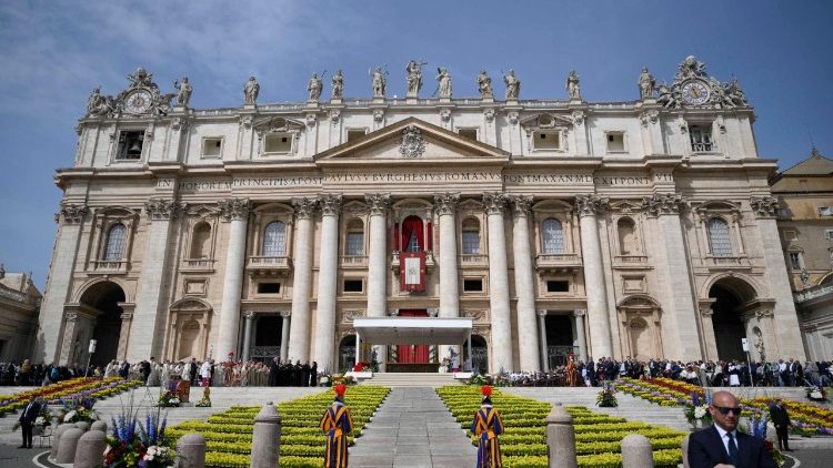 Misa ya asubuhi ya Pasaka 2025 