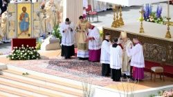 البابا فرنسيس: لنركض للقاء يسوع ولنسمح لكلمته أن تنير مسيرتنا