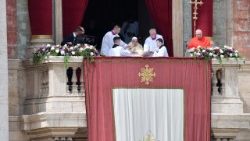 رسالة البابا فرنسيس إلى مدينة روما والعالم بمناسبة عيد الفصح ٢٠٢٥ 