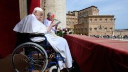 Papież Franciszek wezwał do rewolucji czułości - pisze Jonathan Foer