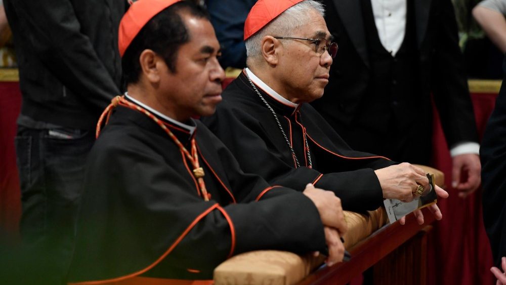 2025.04.23 Omaggio dei fedeli alla Salma di Papa Francesco 2Â°parte