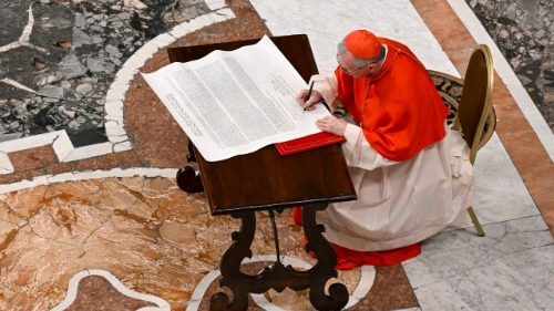 „Poutn&iacute;k naděje, průvodce a společn&iacute;k na cestě“ – rogitum papeže Františka