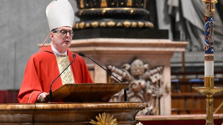 Kardinal Gugerotti bei seiner Predigt im Petersdom 