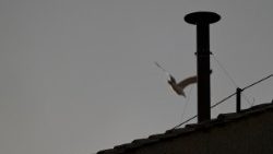 2025.05.07 Prima fumata nera