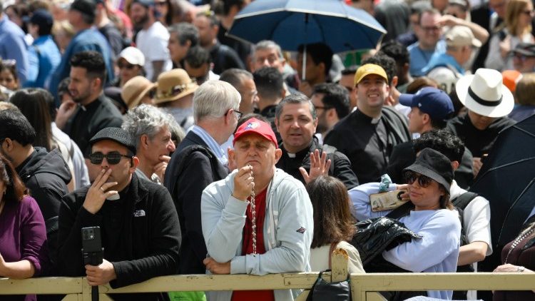 2025.05.07 Seconda fumata