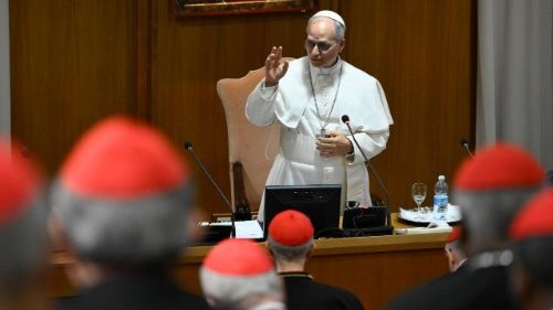 Il Papa: il mio nome per Leone XIII. La Chiesa risponda a sfide di dignità, giustizia, lavoro