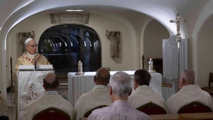 Đức Thánh Cha Lêô XIV cử hành Thánh lễ tại mộ Thánh Phêrô