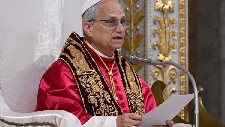 Papa Leo katika Kanisa Kuu la Mtakatifu paulo Nje ya Ukuta