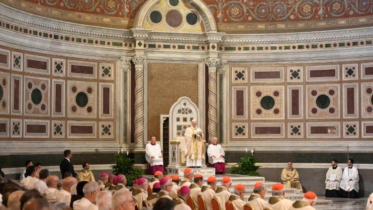 2025.05.25 Papa Leon XIV în catedrala Romei (fotografie din arhivă)