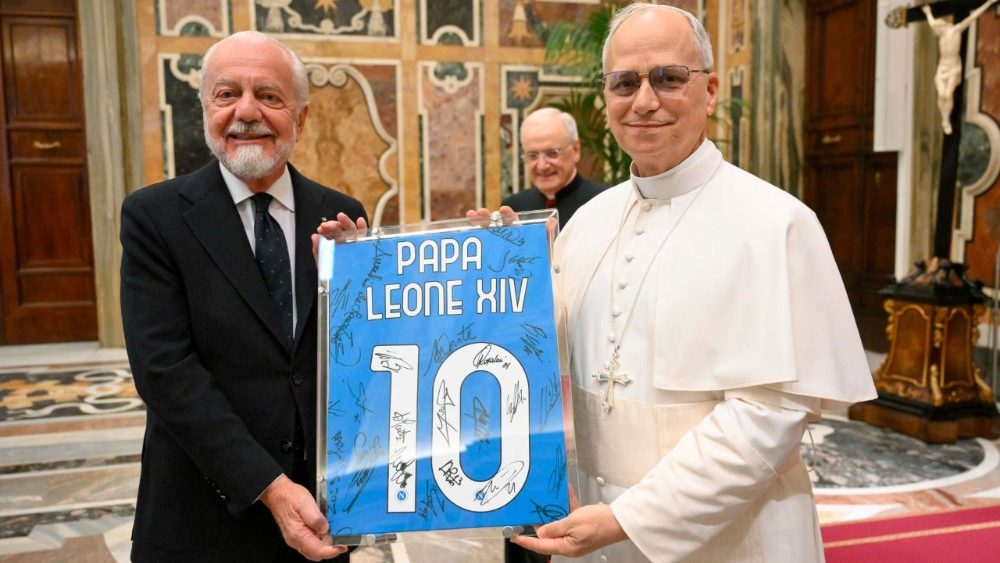 Падчас аўдыенцыі для футбольнага клуба "Напалі"