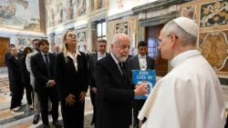 Папата с отбора и ръководството на Наполи