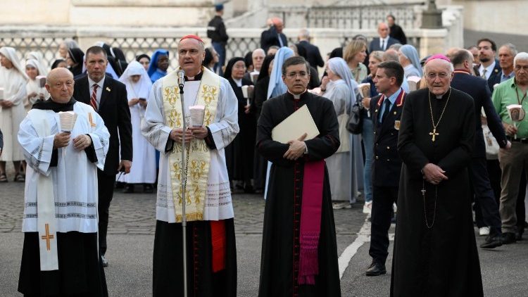 Rozari Takatifu 31 Mei 