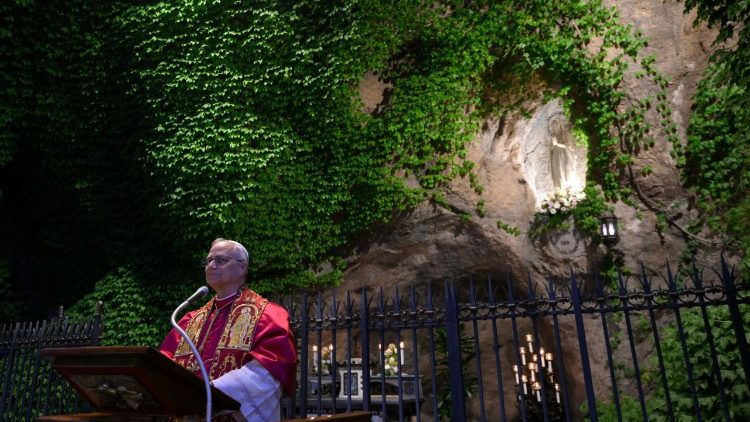 Rozari Takatifu 31 Mei