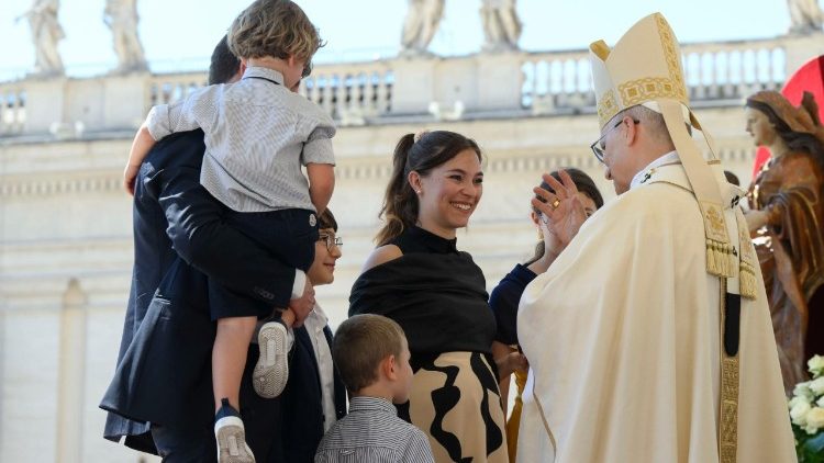 Սուրբ պատարագէն պահ մը