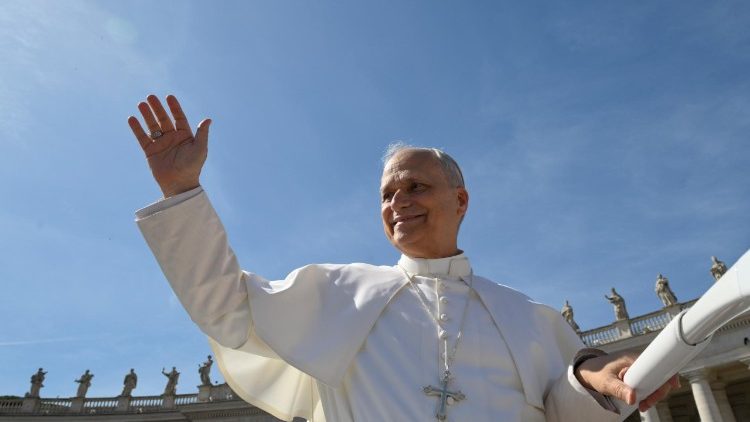 La trasmissione dove sei protagonista! Viviamo la mattina con le parole del Papa, informazione, musica, rassegna stampa e tanti ospiti!