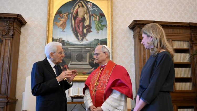 Audiencē pie pāvesta Itālijas prezidents Serdžo Matarella 06.06.25