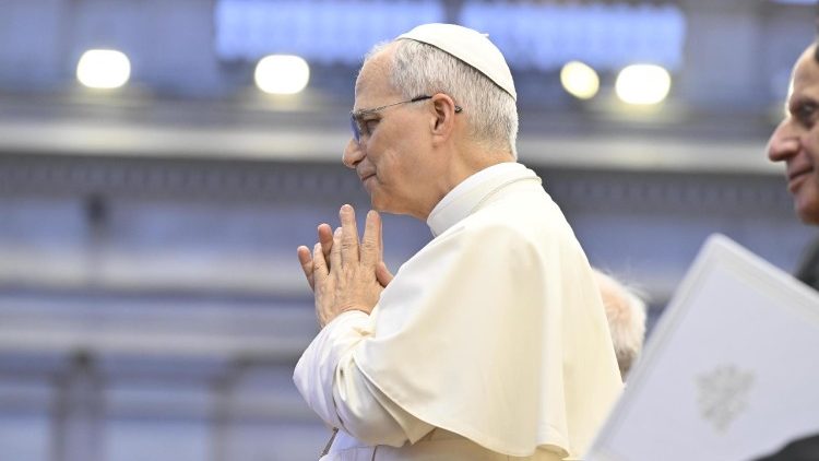 Leon XIV podczas czuwania