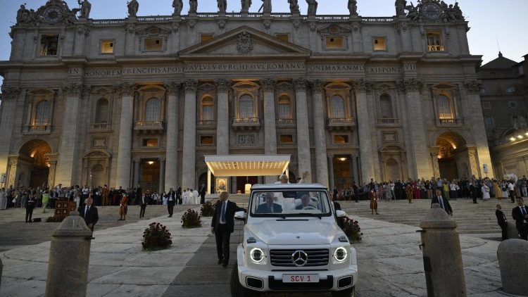 Շարժումներու, Միութիւններու եւ Նոր Հասարակութիւններու յոբելեանի Պենտեկոստէի նախօրէի աղօթքի հսկում