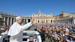 2025.06.08 Santa Messa nella SolennitÃ  di Pentecoste, per il Giubileo dei Movimenti, delle Associazioni e delle Nuove ComunitÃ  