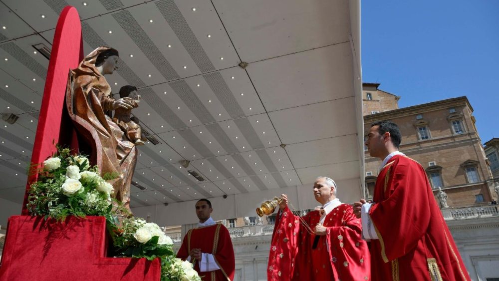 Святая Імша ва ўрачыстасць Спаслання Святога Духа