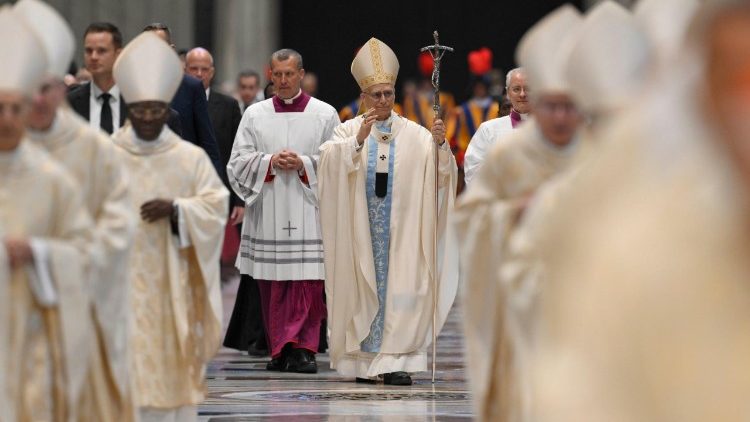 A fecundidade de Maria e da Igreja está ligada à santidade, afirmou o Papa