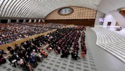 Közel tízezer embert tud befogadni a VI. Pál aula  