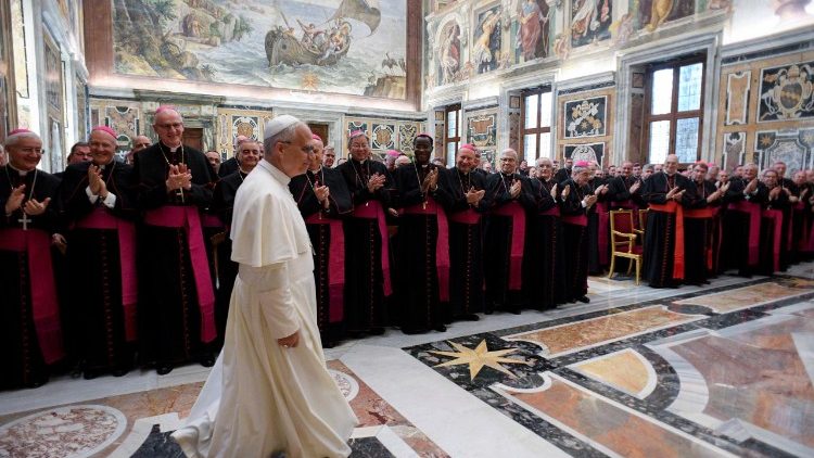 A pápa megérkezik az audienciára