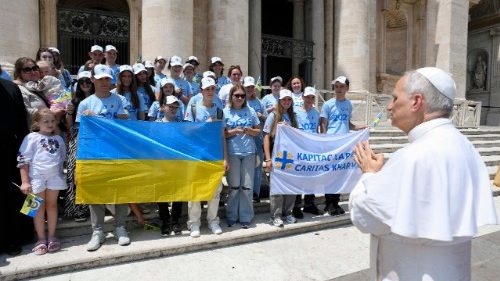 Papež přijal skupinu mladých lidí z Charkova 