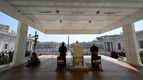 Leó pápa katekézise Jézus gyógyításairól: Bartimeus megnyílt szemekkel követi Mesterét 