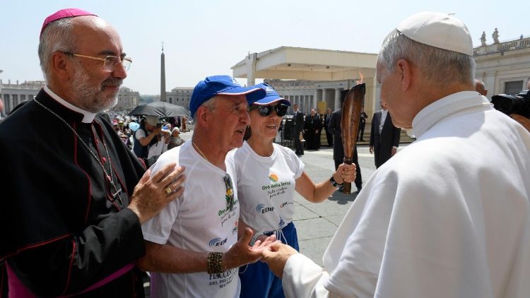 Обща аудиенция на площад "Свети Петър"