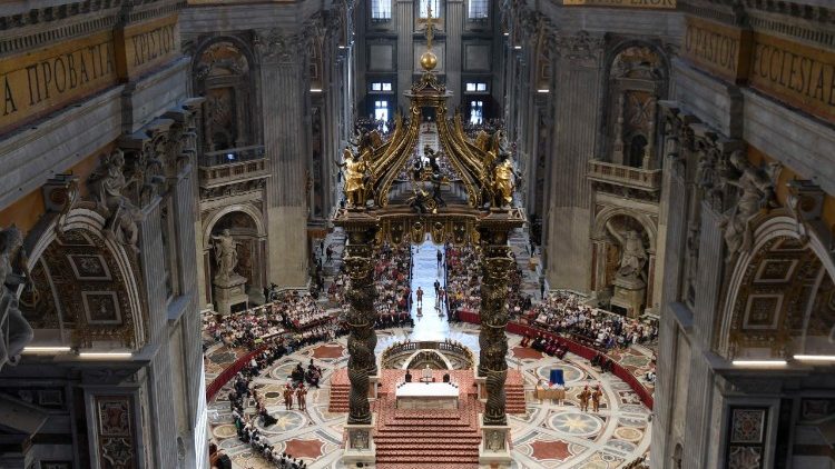 Maadhimisho ya Fumbo la Utatu Mtakatifu: Mungu Baba ni Muumbaji, Mungu Mwana ni Mkombozi na Mungu Roho Mtakatifu ni Mfariji.