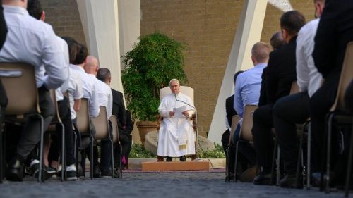 Le Pape invite les s&eacute;minaristes &agrave; &laquo;garder le regard fix&eacute; sur J&eacute;sus&raquo;