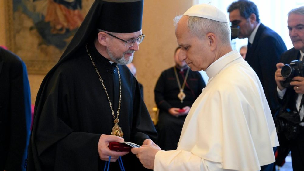 Леў XIV з біскупамі-рэдэмптарыстамі і скалабрыніянамі