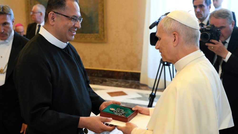 Леў XIV з біскупамі-рэдэмптарыстамі і скалабрыніянамі