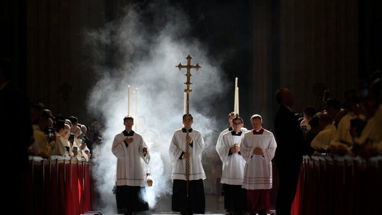 Lors de la messe d'ordinations sacerdotales, en la solennité du Sacré-Cœur de Jésus