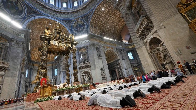 Priesteru iesvētīšana