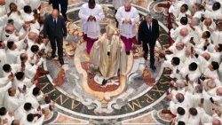 Papa na misi ređenja 32 nova svećenika 27. lipnja 2025.