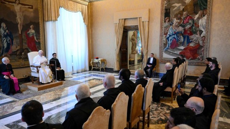Le Pape recevant les participants du chapitre général de l'ordre de Vallombreuse