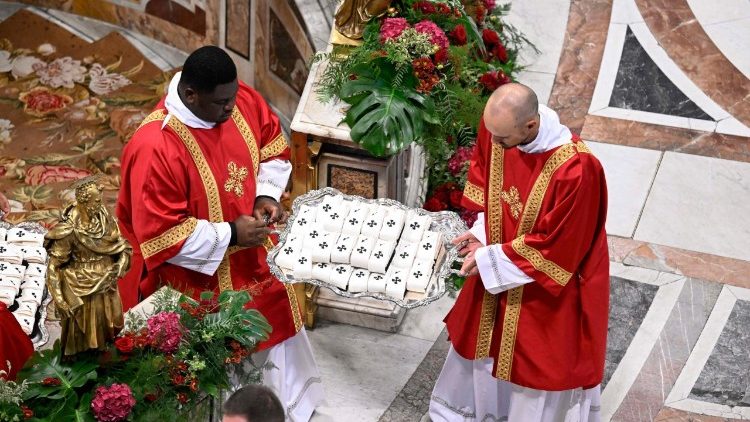 Литургия за празника на светите Петър и Павел 