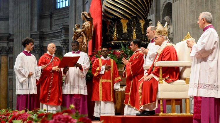 Mitume Petro na Paulo ni mashuhuda wa Injili kiasi hata cha kumwaga damu yao kwa ajili ya kutangaza na kushuhudia Habari Njema ya Wokovu kwa watu wa Mataifa. 