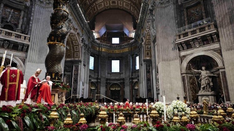Az ünnepi liturgia a Szent Péter-bazilikában