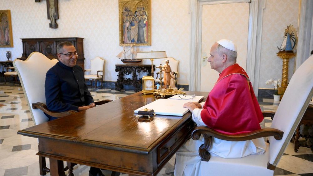 Леў XIV прыняў у Апостальскім палацы прэзідэнта Дэмакратычнай Рэспублікі Сан-Тамэ і Прынсіпі Карласа Мануэля Віла Нова