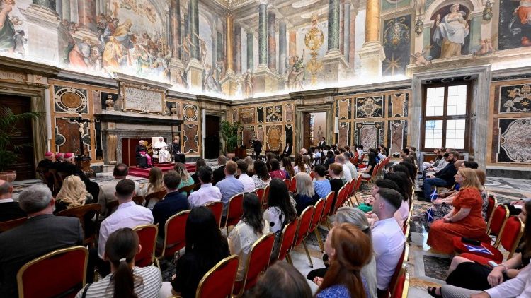 Leono XIV audiencija moksleiviams ir mokytojams