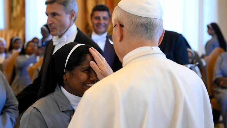 The Pope with the Augustinian Sisters Servants of Jesus and Mary