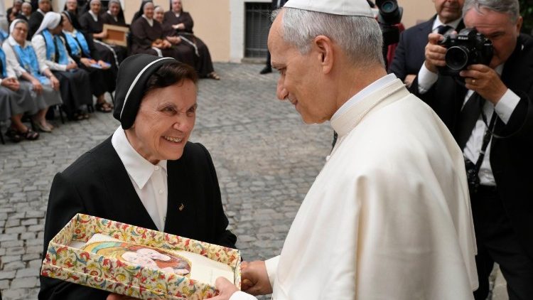 Audience na nádvoří Apoštolského paláce v Castel Gandolfu 