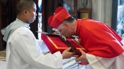 Kardinolo R. Mackricko iškilminga tarnystės pradžia