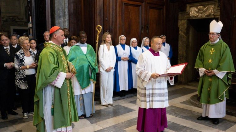 Kardinolo R. Mackricko iškilminga tarnystės pradžia