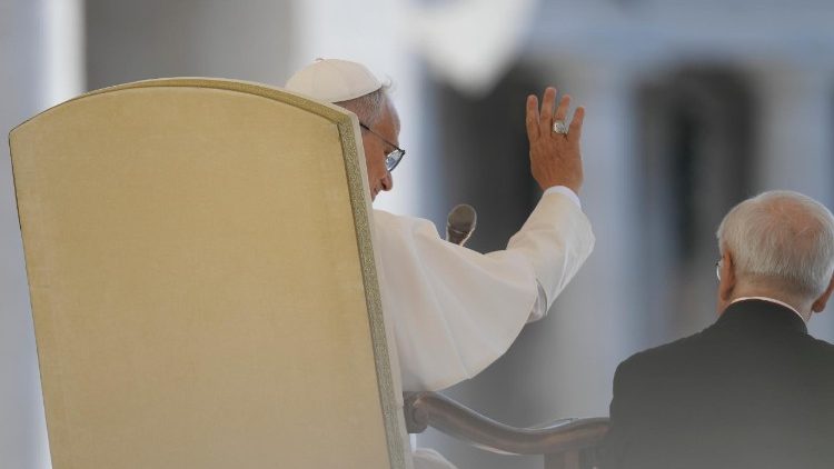 Papa Leone XIV durante l'udienza generale