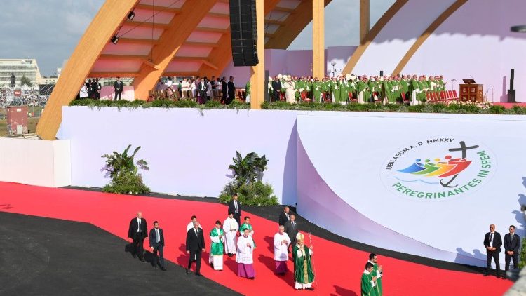 Tangazeni na kushuhudia Injili ya matumaini kwa waliopondeka moyo!